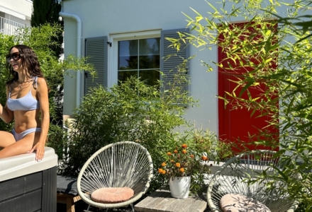 The Doors Apartments Mosonmagyaróvár Red door jakuzzi