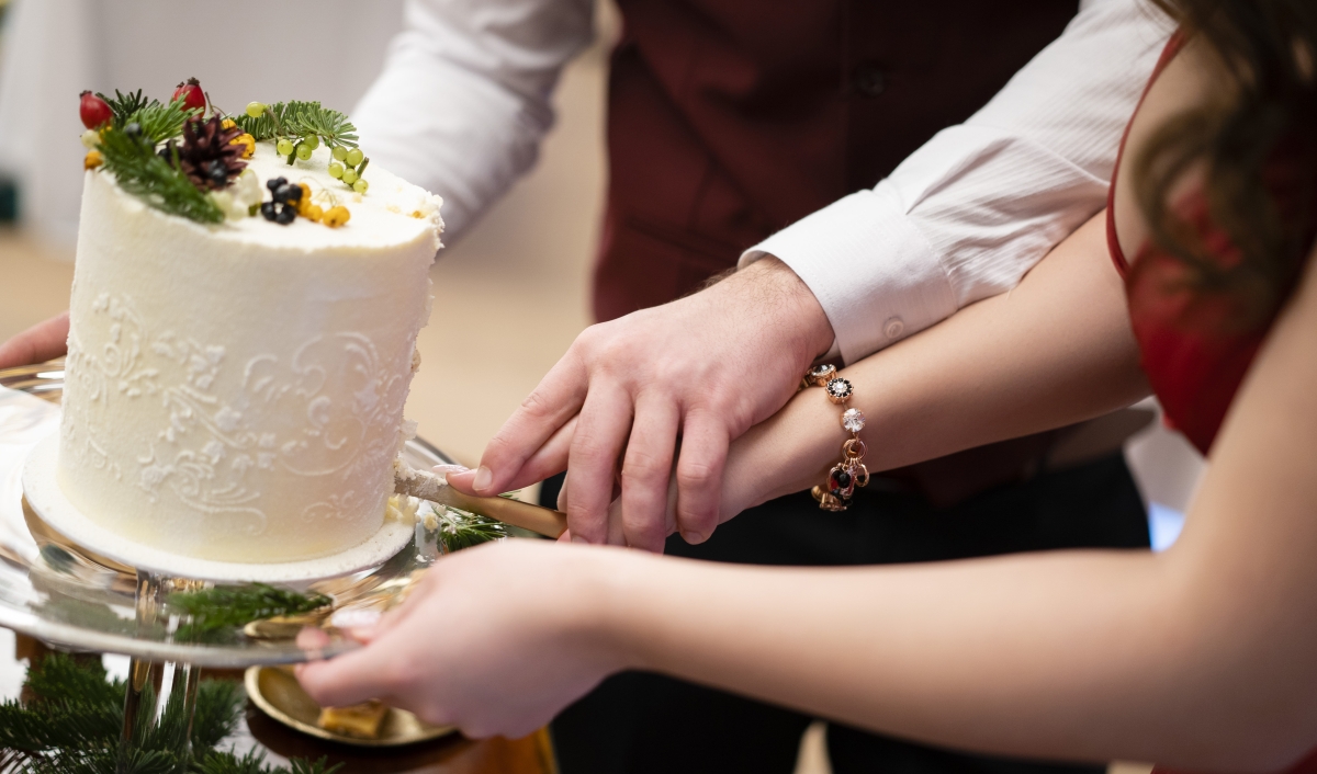 Esküvői desszertasztal