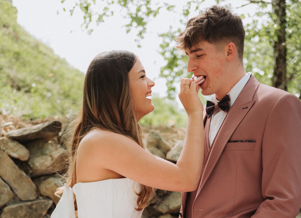 Esküvői desszertasztal