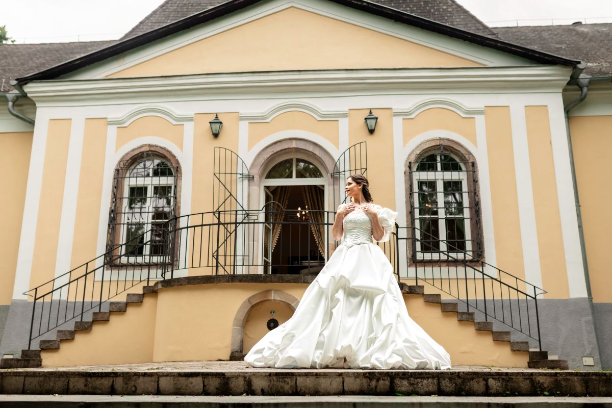 Menyasszony Lautner Bridal Couture ruhában