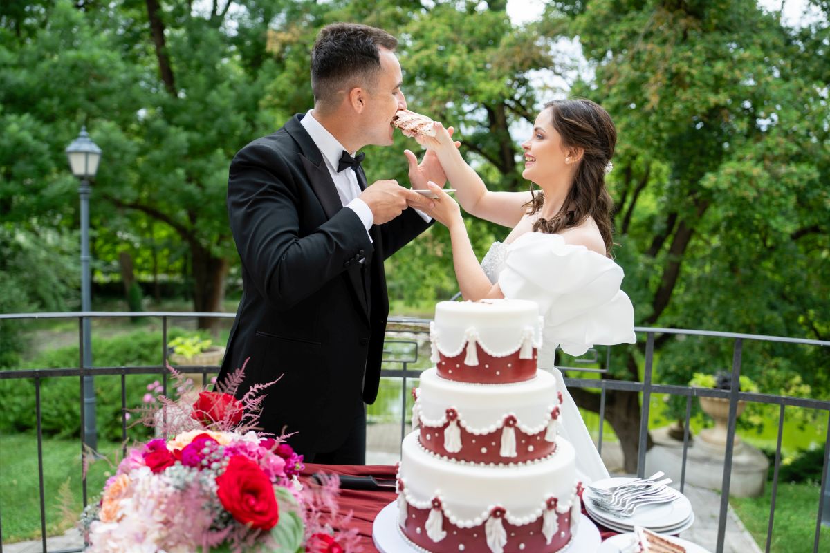 Esküvői torta Lizi Cakery